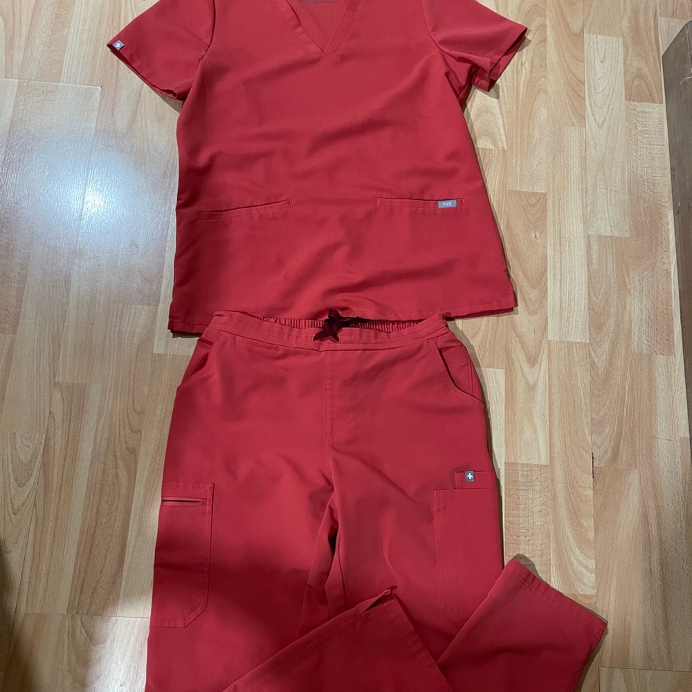 Figs scrubs